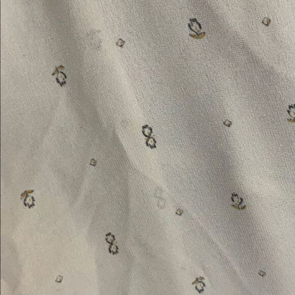 Torrid Off-White Floral Pattern Blouse - Picture 10 of 11